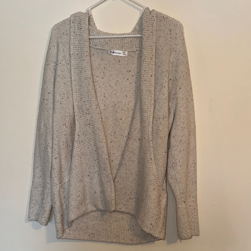 Speckled Women's Cardigan with Pockets. 89th and Madison